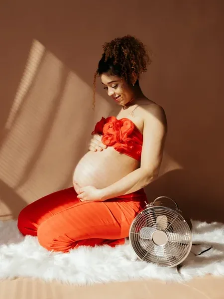 Maternal Splendor · Studio 3150